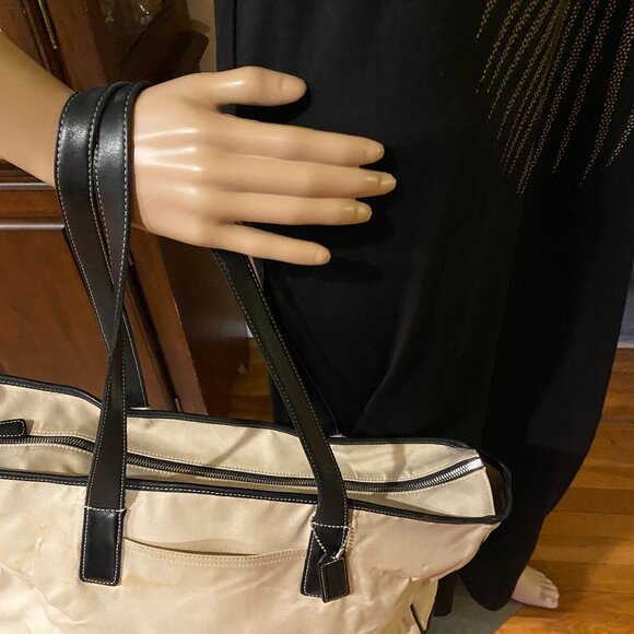 Large Coach Canvas/Leather Tote # 7708 TLC - Picture 4 of 14